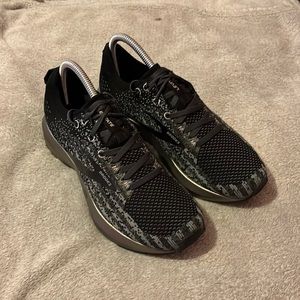 Brooks Levitate 3 Women's Running Shoes Gray/Black 1203001B047 Size 7.5